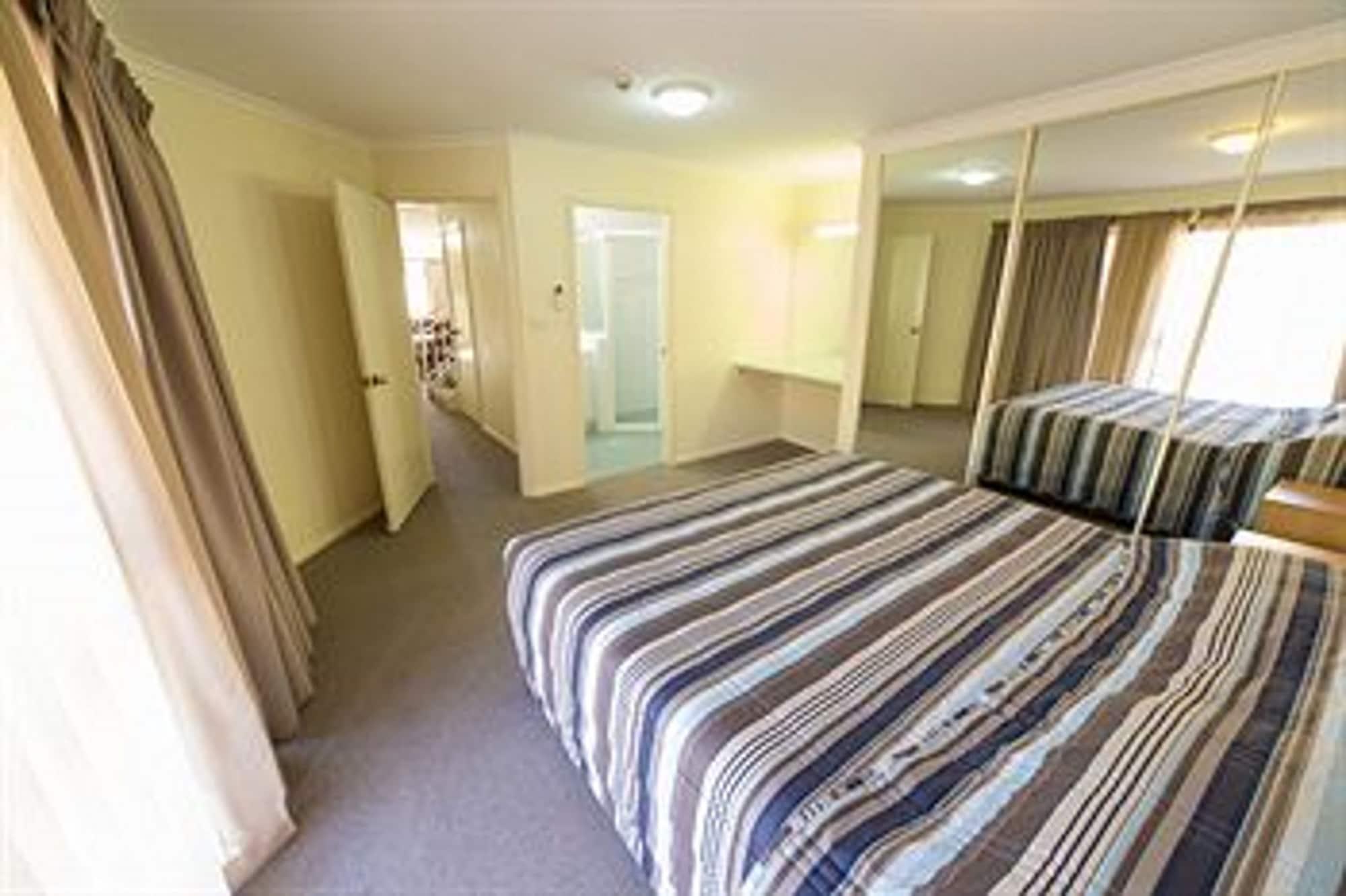 Peninsula Nelson Bay Motel And Serviced Apartments מראה חיצוני תמונה
